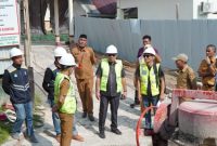 Foto: Wakil Walikota Tidore, Ahmad Laiman, Saat meninjau Proyek Strategis di wilayahnya, Sumber Gambar Aksesnews. com
