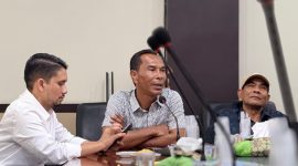 Foto: Wakil Ketua Komisi Dewan Perwakilan Rakyat Aceh Ceulangiek tengah