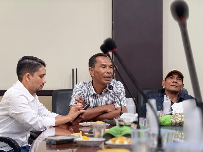 Foto: Wakil Ketua Komisi Dewan Perwakilan Rakyat Aceh Ceulangiek tengah