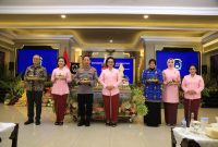 Foto: Jenderal Pol. Drs. Listyo Sigit Prabowo M.Si., didampingi Ketua Umum Bhayangkari Ny. Juliati Sigit Prabowo