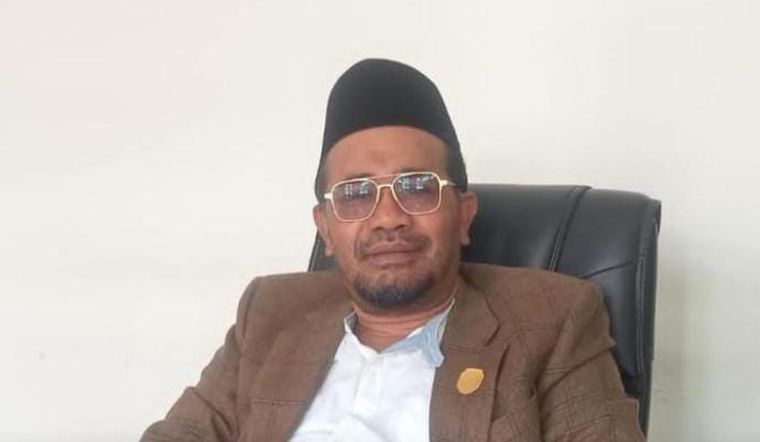 Foto: Ketua DPRD Haltim Idrus E Maneke 