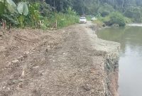 Kondisi jalan rusak Yaba-Sayoang, aktivitas warga terhenti