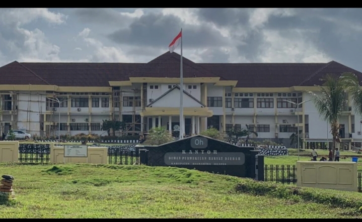 Kantor Dewan Perwakilan Rakyat Daerah Kabupaten Halmahera Selatan 