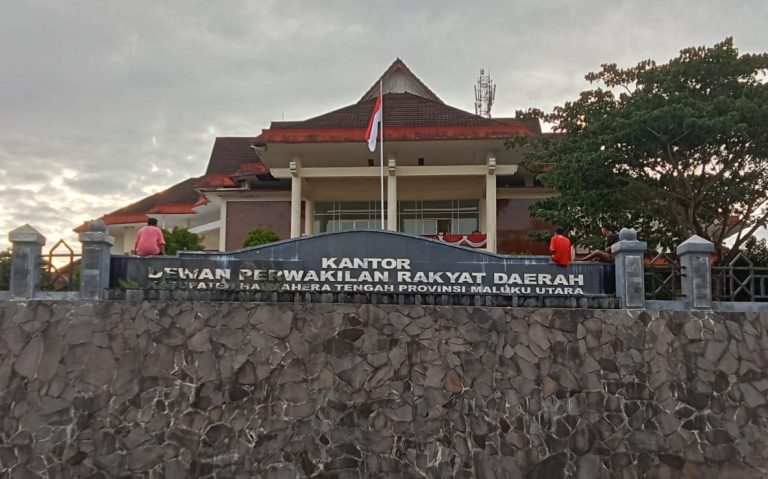 Foto: Kantor DPRD Halmahera Tengah