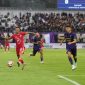 Foto: Laga pekan ke-13 BRI Super League 2025-2026 antara Persita vs Malut United berakhir dengan skor imbang 0-0.