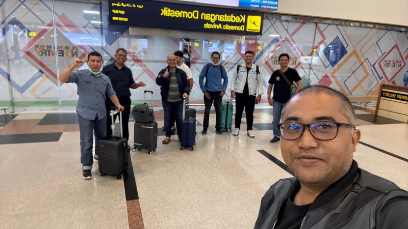 Foto:Rombongan Aktivis Koperasi Tertahan di Medan, Penerbangan Wings Air ke Simeulue Mendadak Dibatalkan