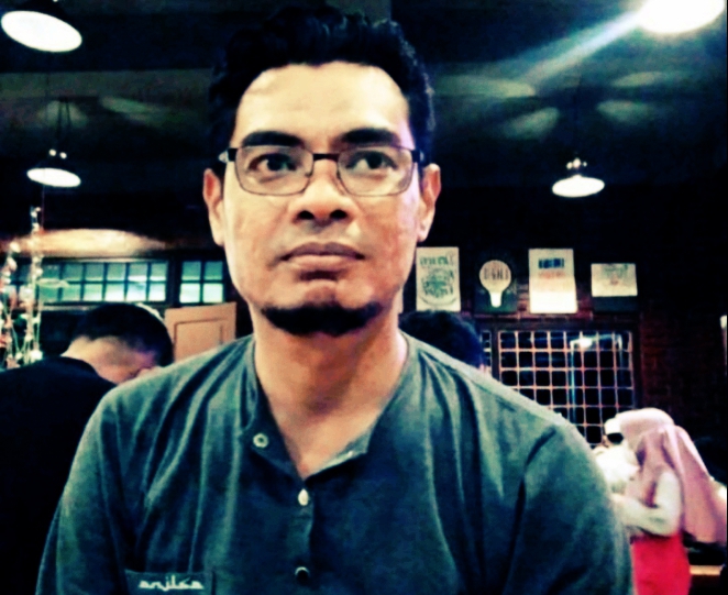 Foto: Akademisi Unkhair Ternate, Dr. Muamil Sunan