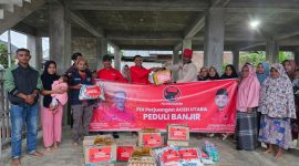 Foto: Ketua DPC PDIP Mulai, S.H Salurkan Bantuan 