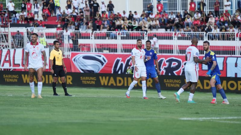 Foto: Laga antara Malut United vs Arema pada pekan ke-14 Super League 2025/2026.