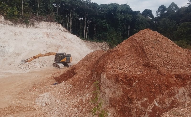Foto ; Galian C Di Gunung Roti, Halteng