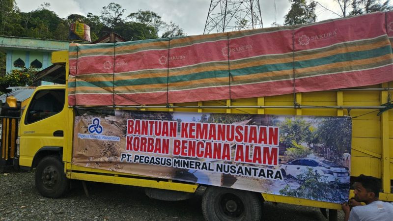 Foto: Truk pengangkut Bantuan Kemanusiaan 