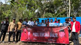 Foto : Jamaluddin Idham salurkan bantuan untuk warga