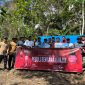 Foto : Jamaluddin Idham salurkan bantuan untuk warga