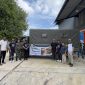 Foto : Penyaluran bantuan oleh KTR Surabaya Raya