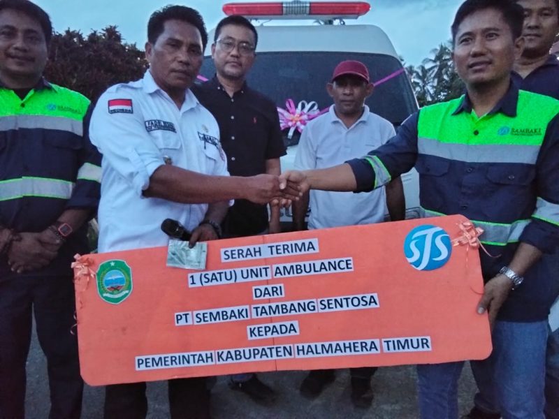 Foto: Penyerahan bantuan dilakukan langsung oleh Manajer CSR PT STS, Yuda Rangga, sebagai bentuk kontribusi perusahaan dalam membantu peningkatan akses dan kecepatan pelayananan Kesehatan 