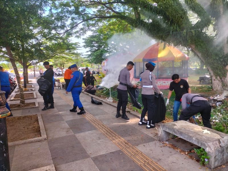 Foto: kegiatan kerja bakti Pos Terpadu Operasi Lilin Kie Raha