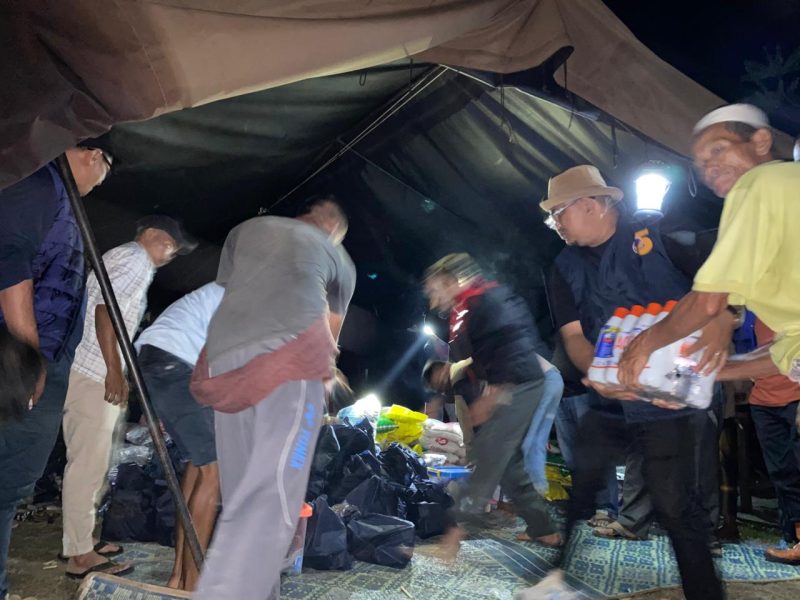 Foto, relawan  “NasDem Peduli Bencana Aceh