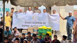 Foto : Komisi III DPRK Aceh Utara Berikan Bantuan Kepada Warga Terdampak Banjir