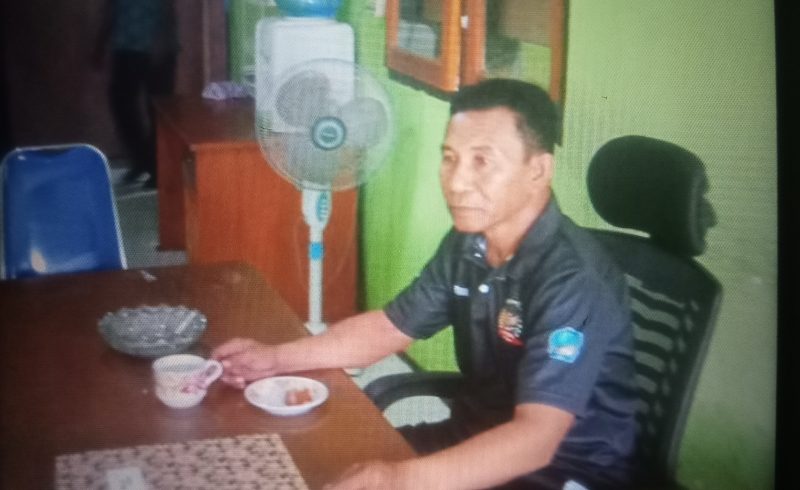 Foto, Ketua BPD berwajah Wartawan