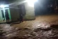 Foto, Kondisi Desa Yaba Yang Di Landa Banjir 