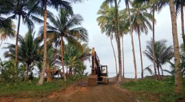 Foto, aktivitas pengambilan matrial pasir di pantai vida