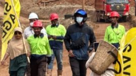 Foto, Koalisi Save Sagea blokade Aktivitas perusahan