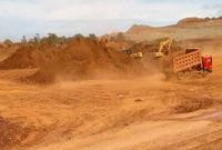 Foto, Pengambilan Matrial Oleh PT Harum Sukses Mining