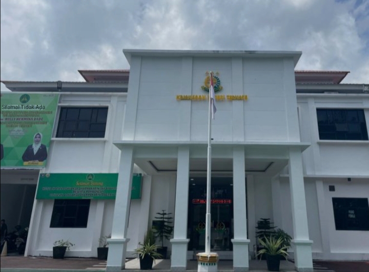 Foto:  kantor Kejaksaan negeri Kota Ternate 