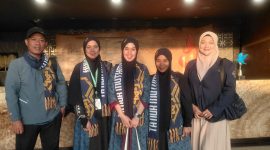 Foto: Dua Warga Ternate dapat Umroh Gratis 