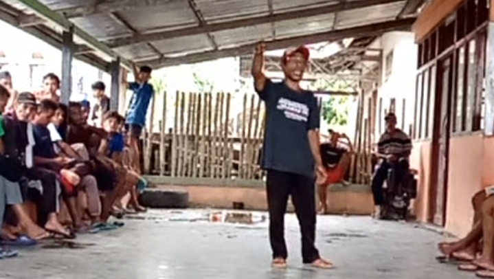 Foto, warga Hapo ngamuk Kepada Pemerintah Desa Hapo