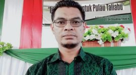 Foto: Akedemisi Unkhair Ternate, dr.muamil Sunan 