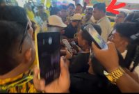 Foto: Ajudan Menteri ESDM RI pukul Jurnal Haliyora.id