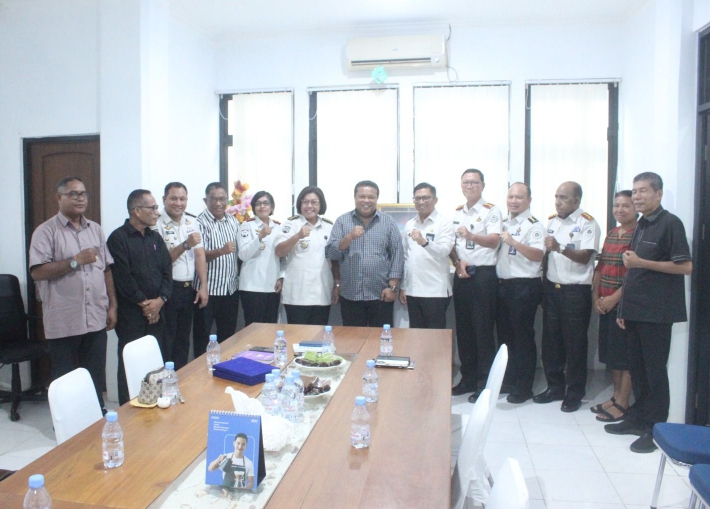 Foto: pejabat administrator lingkungan Kanwil Ditjenpas Maluku Dan pengurus Sinode Gereja Protestan Maluku