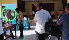 Foto: Camat Weda selatan berada di TPS 