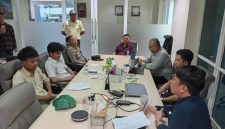Foto: Pihak perusahaan  PT TID Dengan Aliansi Mahasiswa Lingkar Tambang 