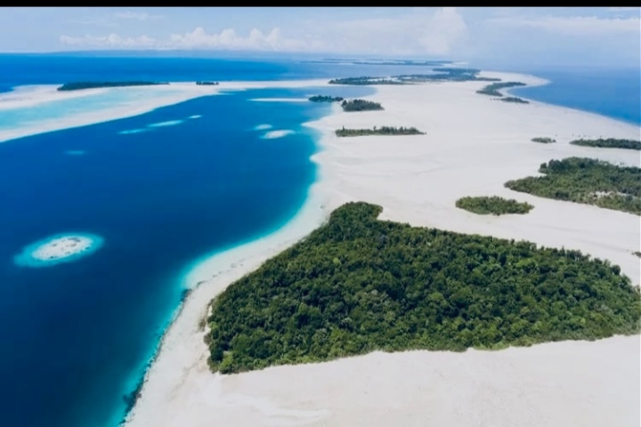 Foto: Pulau Widi Kabupaten Halmahera Selatan 