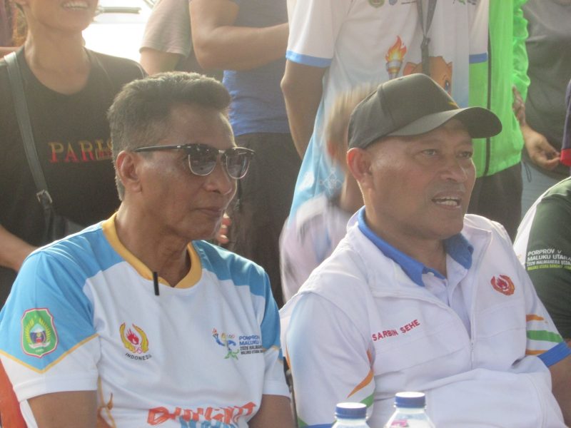 Foto: Ketua KONI Malut, Sarbin Sehe Dan Ketua Panitia Besar Porprov ke-V Maluku Utara Makmur Gamgulu,