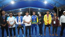 Foto: Ketua KONI Malut, Sarbin Sehe,didampingi oleh Ketua Panitia Besar Porprov V Maluku Utara, Makmur Gamgulu,