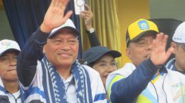 Foto: Ketua KONI Maluku Utara Sarbin Sehe, Dan Bupati Halmahera Utara, Piet Hein Babua,