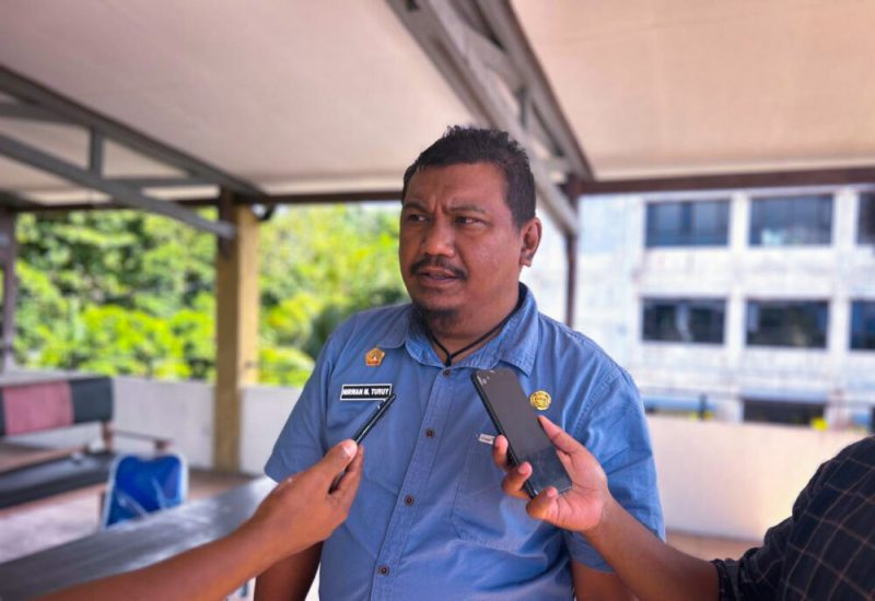 Foto: Kepala Bidang Hubungan Industrial dan Pengawasan Disnakertrans Malut, Nirwan M. Turuy.