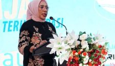 Foto: Kepala Bapenda Maluku Utara, Hj. Zainab Alting