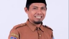 Kepala desa Indomut ,kecamatan Bacan , Azis Rabul ,