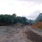 Foto: Aktivitas Galian C di sungai Waikop Kabupaten Halmahera Tengah 